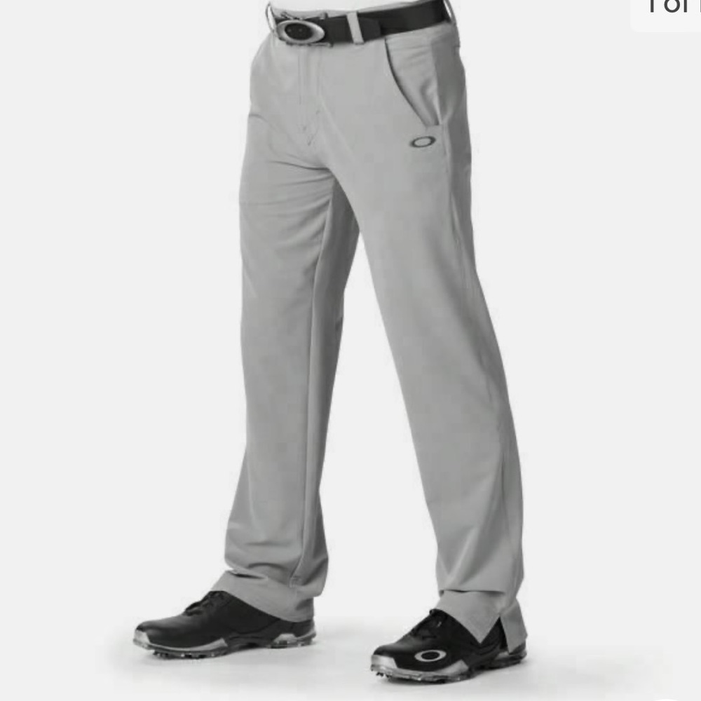 Oakley take pant 2.5. 36 x 32 new with tags.